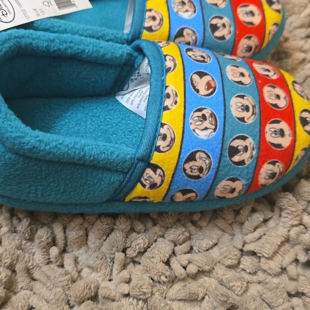 New Disney Kids Size 13-1 Slip-on Memory Foam‎ Mickey Mouse Face Slippers